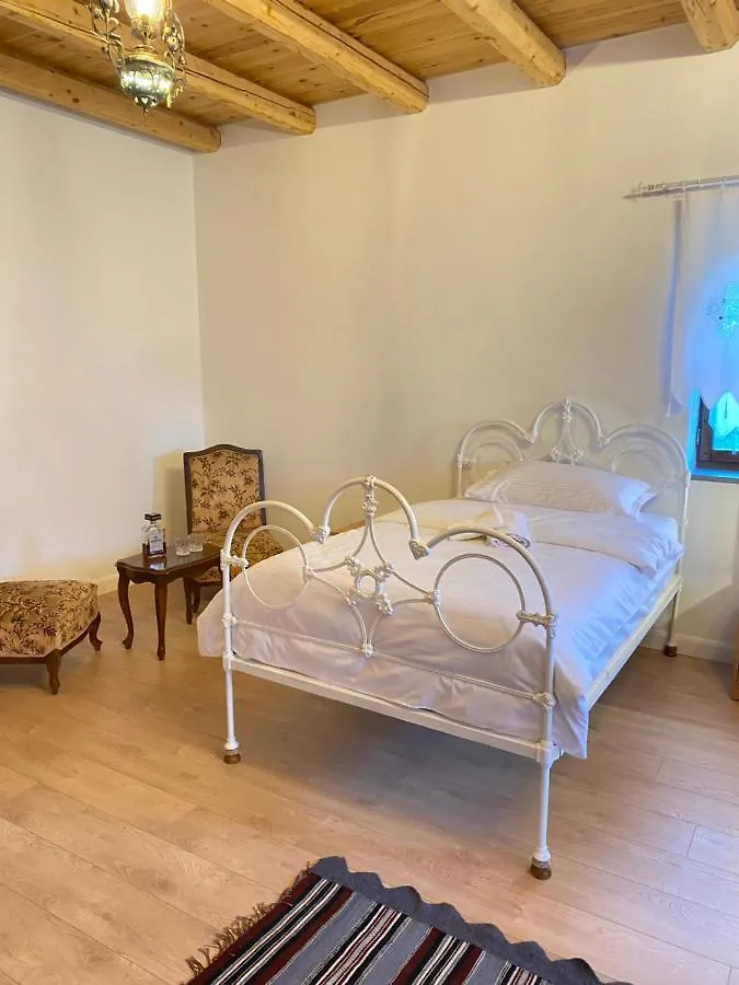 Hotel Kaso Ervehe Përmet Albanien